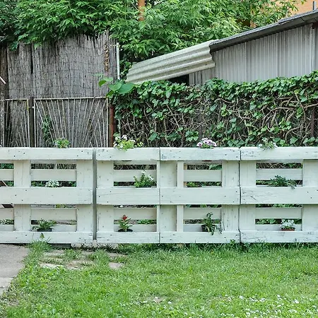 Apartment Green Garden Apartman *